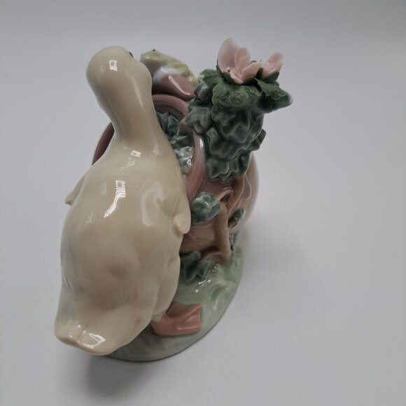 Lladro Porcelain Figurine #8025 "How Are You?" Duckling & Frog Damaged No Box - Picture 4 of 13